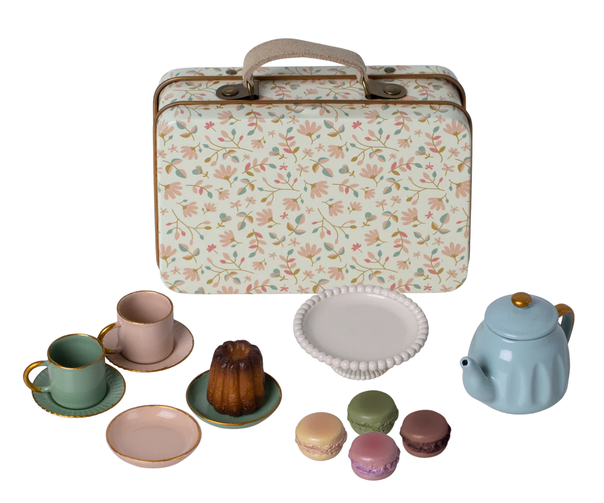 Tea Set in Merle