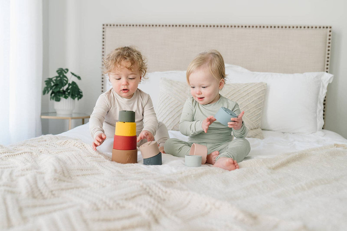 Retro Stacking Nesting Cups