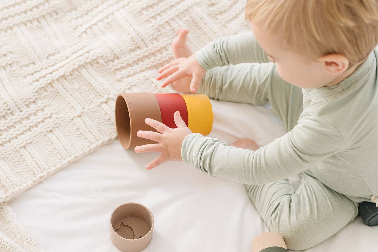 Retro Stacking Nesting Cups